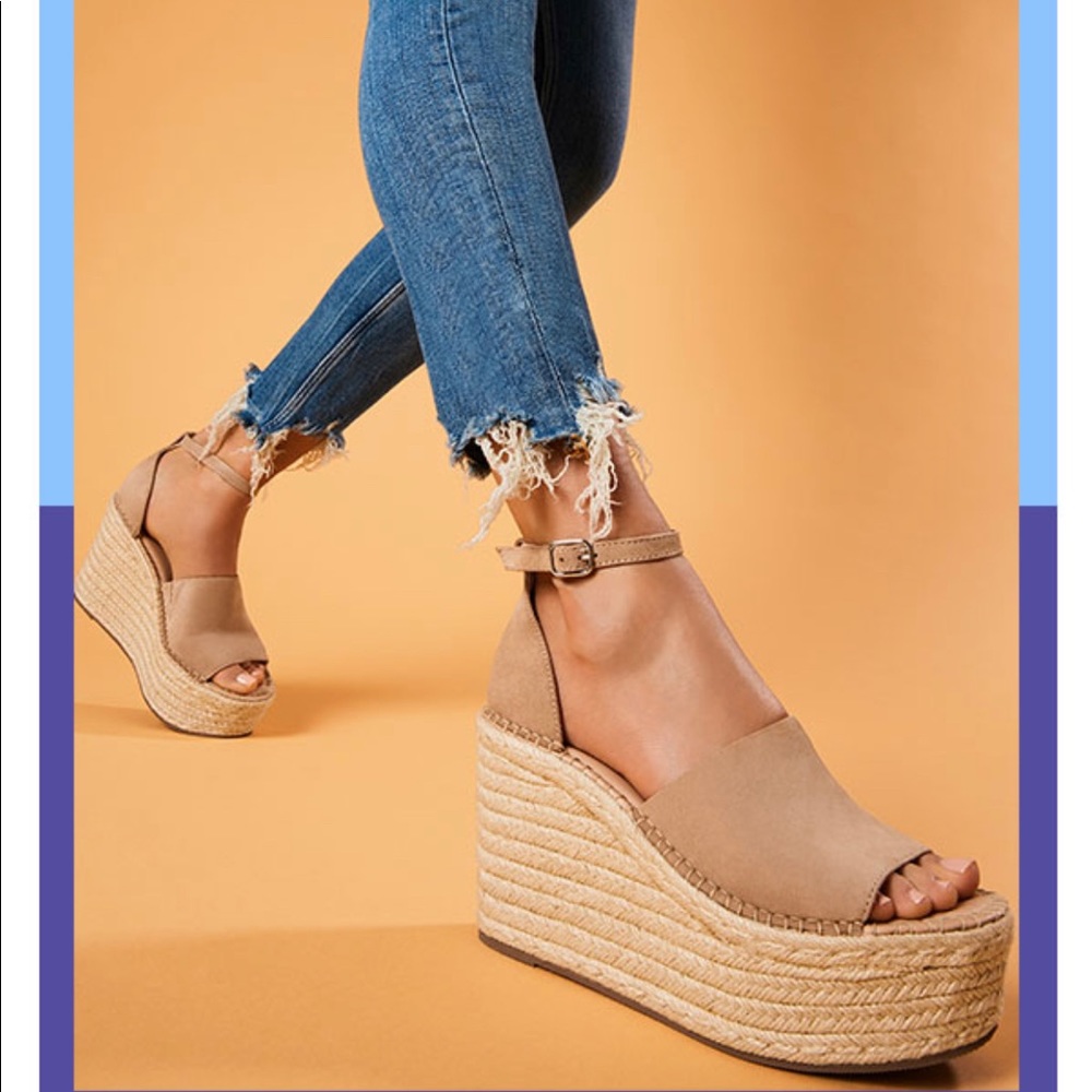 Steve Madden Tan Espadrille Wedge Sandals